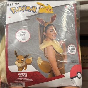 Pokemon Eevee Accessory Set with Brown and Cream